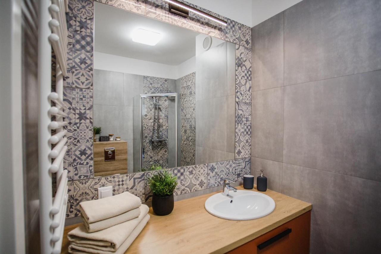 W&K Apartments - Ginger Suite - Faktura Vat, Parking Koszalin Extérieur photo